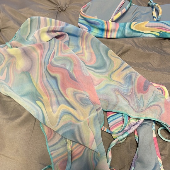 Never worn bikini with matching cover - Picture 6 of 6